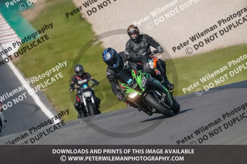 donington no limits trackday;donington park photographs;donington trackday photographs;no limits trackdays;peter wileman photography;trackday digital images;trackday photos